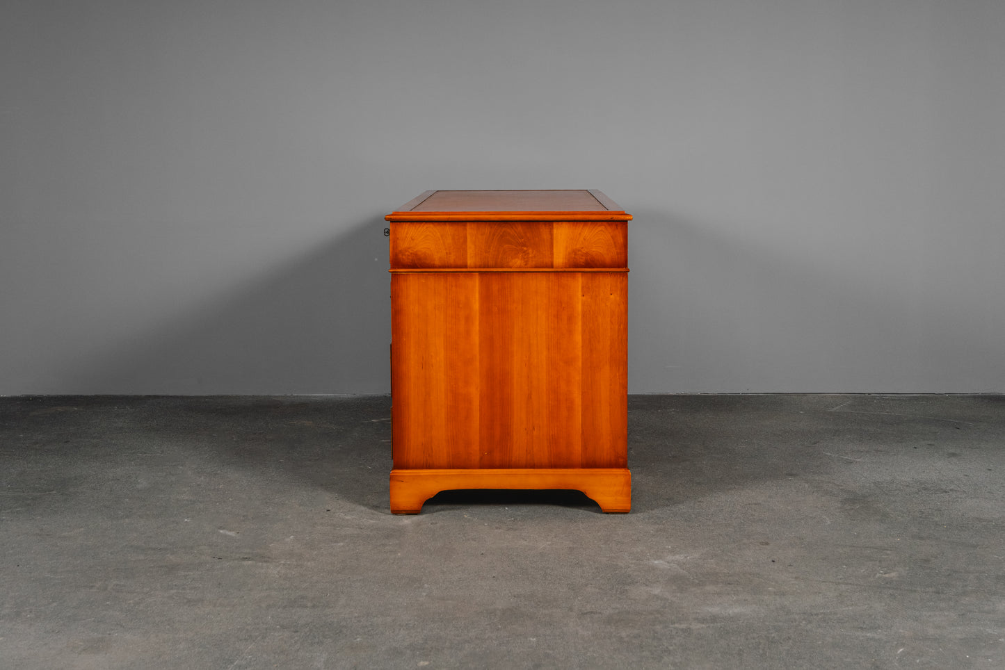 Schreibtisch im Englischen Stil