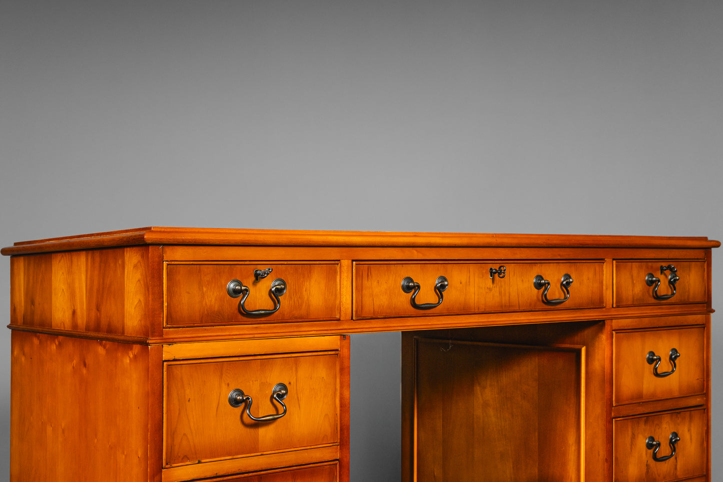 Schreibtisch im Englischen Stil