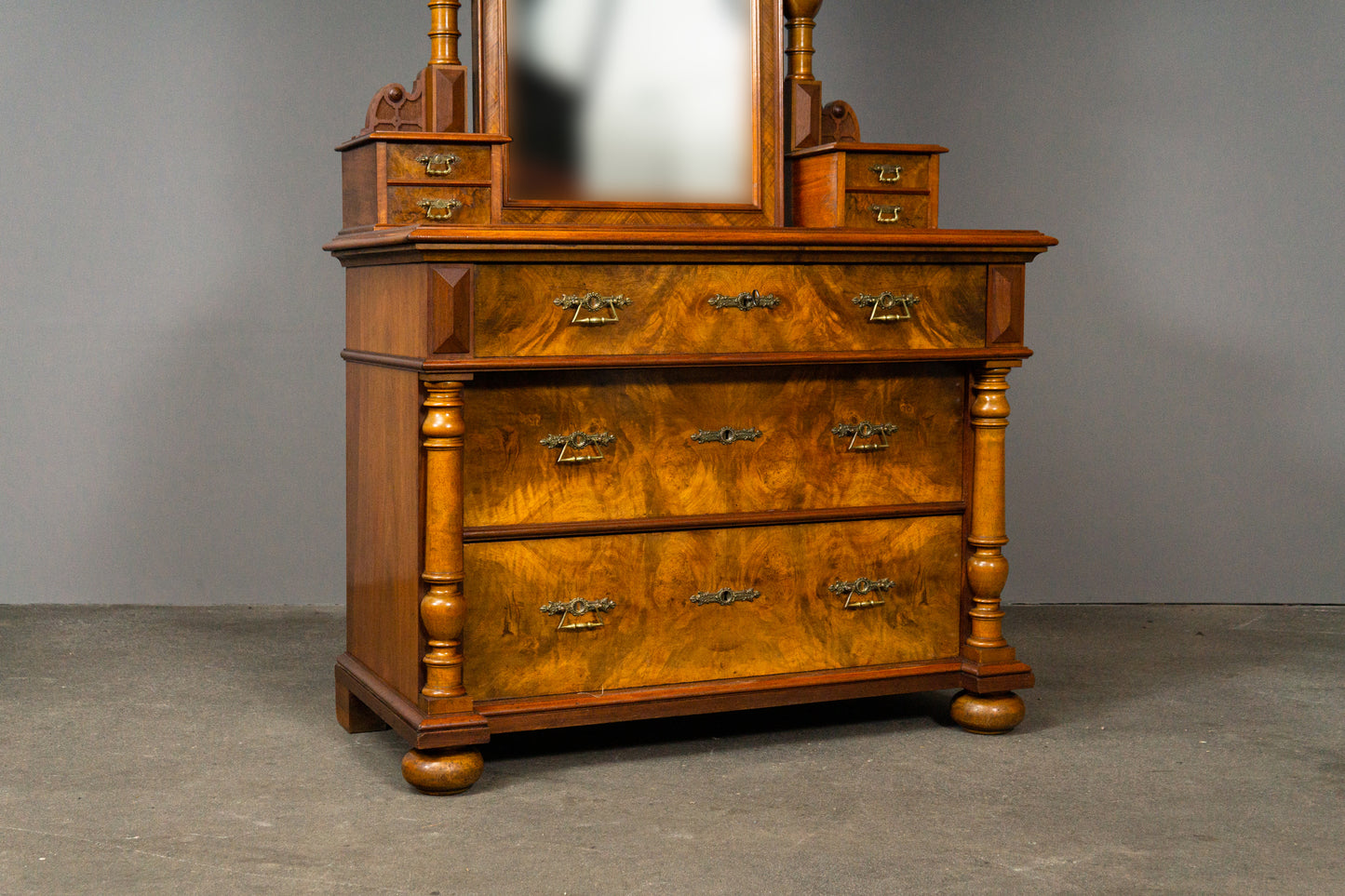 Stilvolle Gründerzeit Kommode mit Spiegelaufsatz