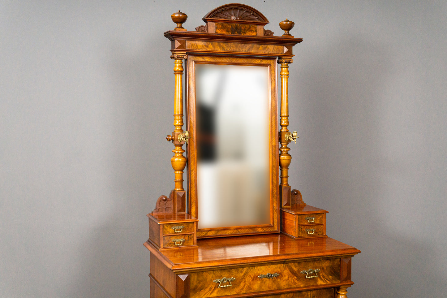 Stilvolle Gründerzeit Kommode mit Spiegelaufsatz