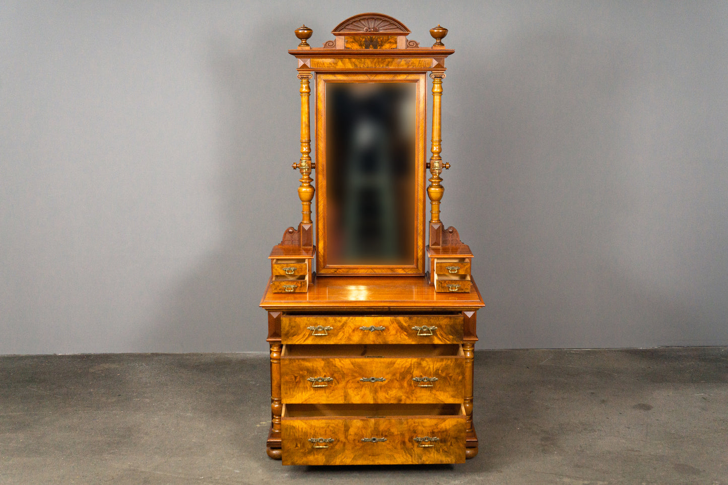 Stilvolle Gründerzeit Kommode mit Spiegelaufsatz