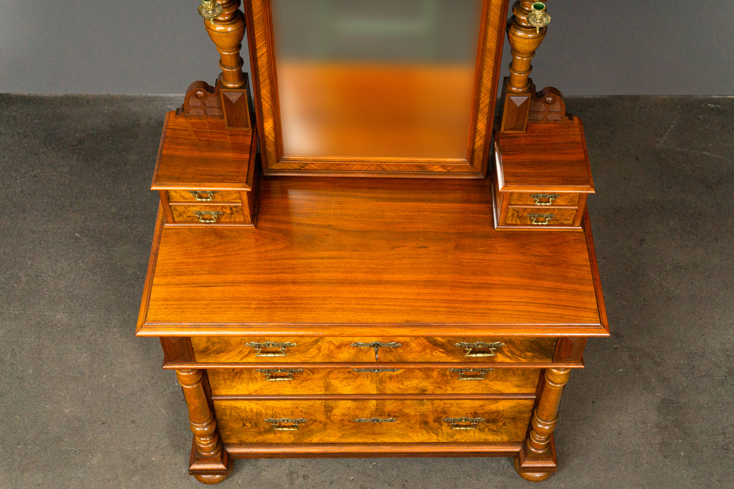 Stilvolle Gründerzeit Kommode mit Spiegelaufsatz