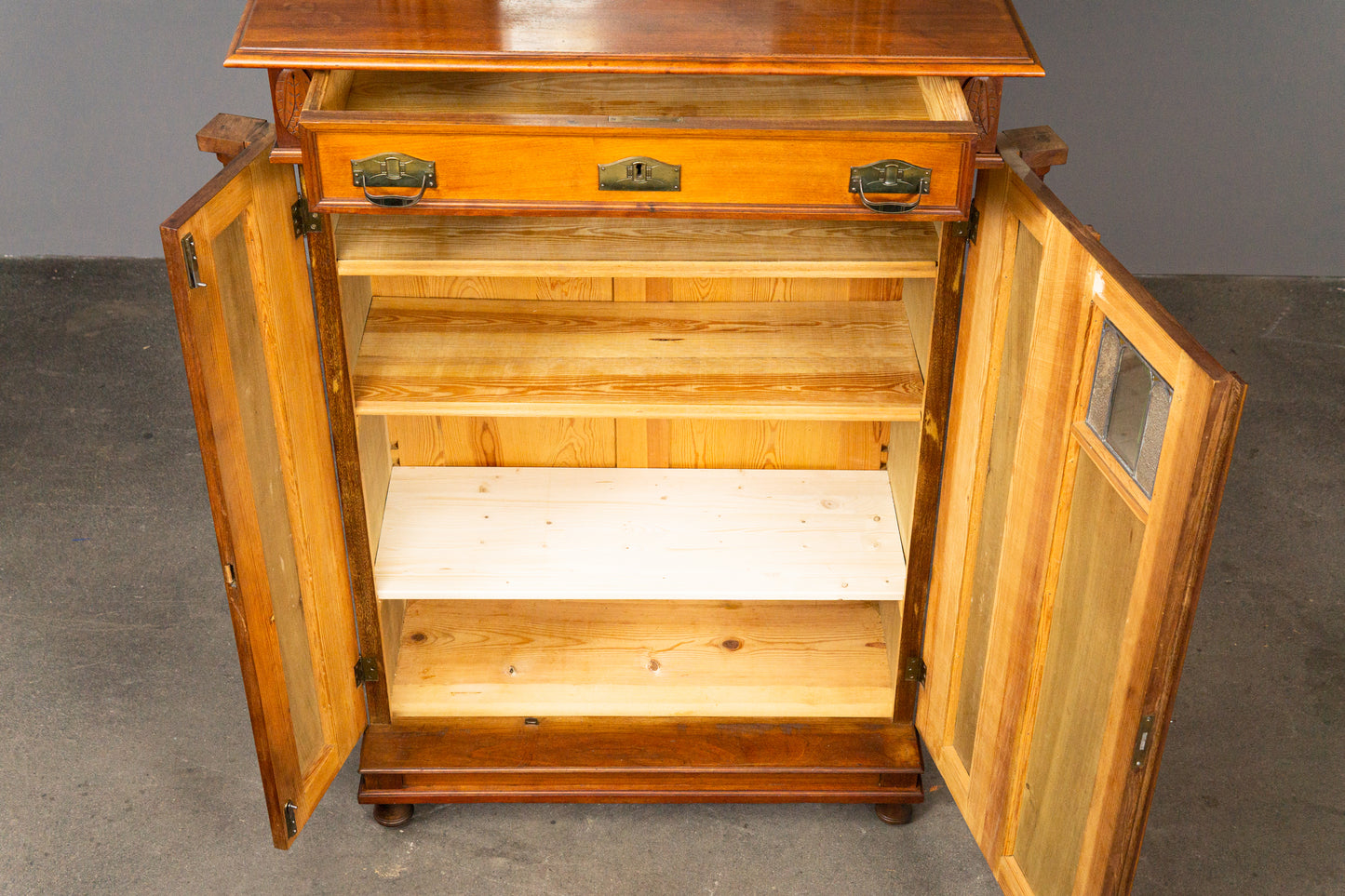 Schönes Jugendstil Vertiko