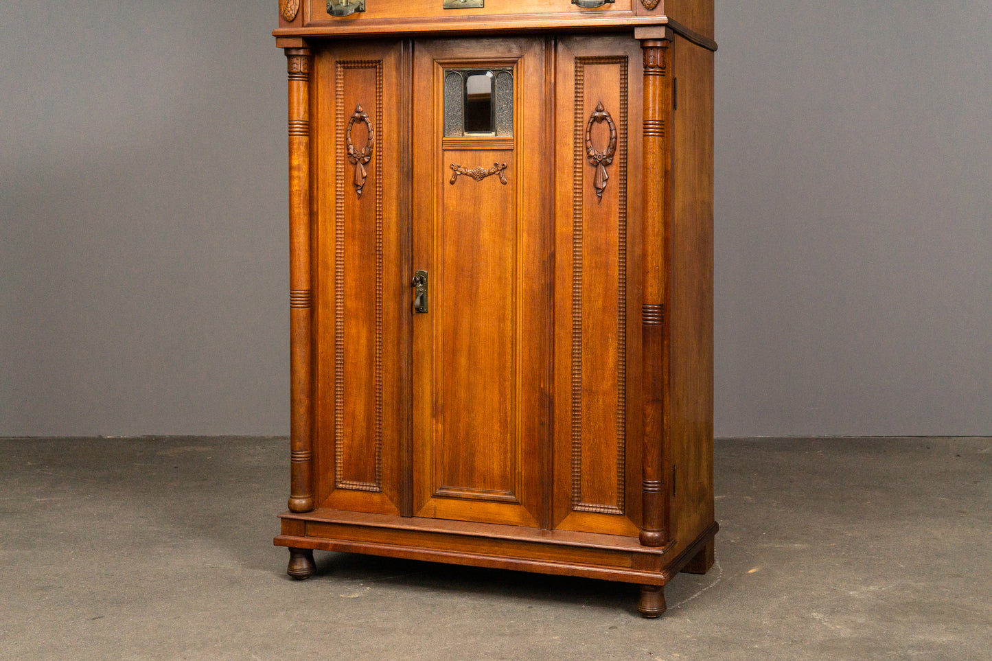 Schönes Jugendstil Vertiko