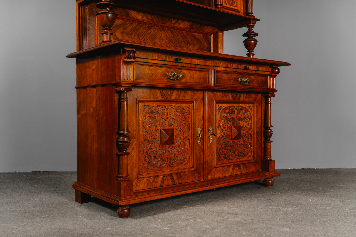 Prunkvolles Gründerzeit Buffetschrank