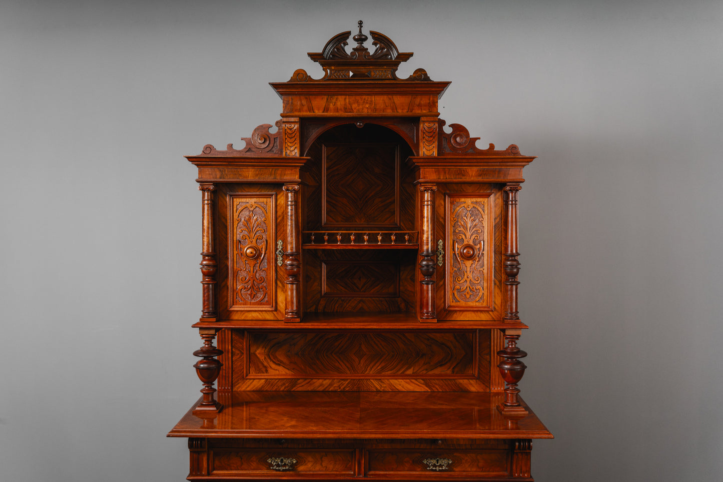 Prunkvolles Gründerzeit Buffetschrank