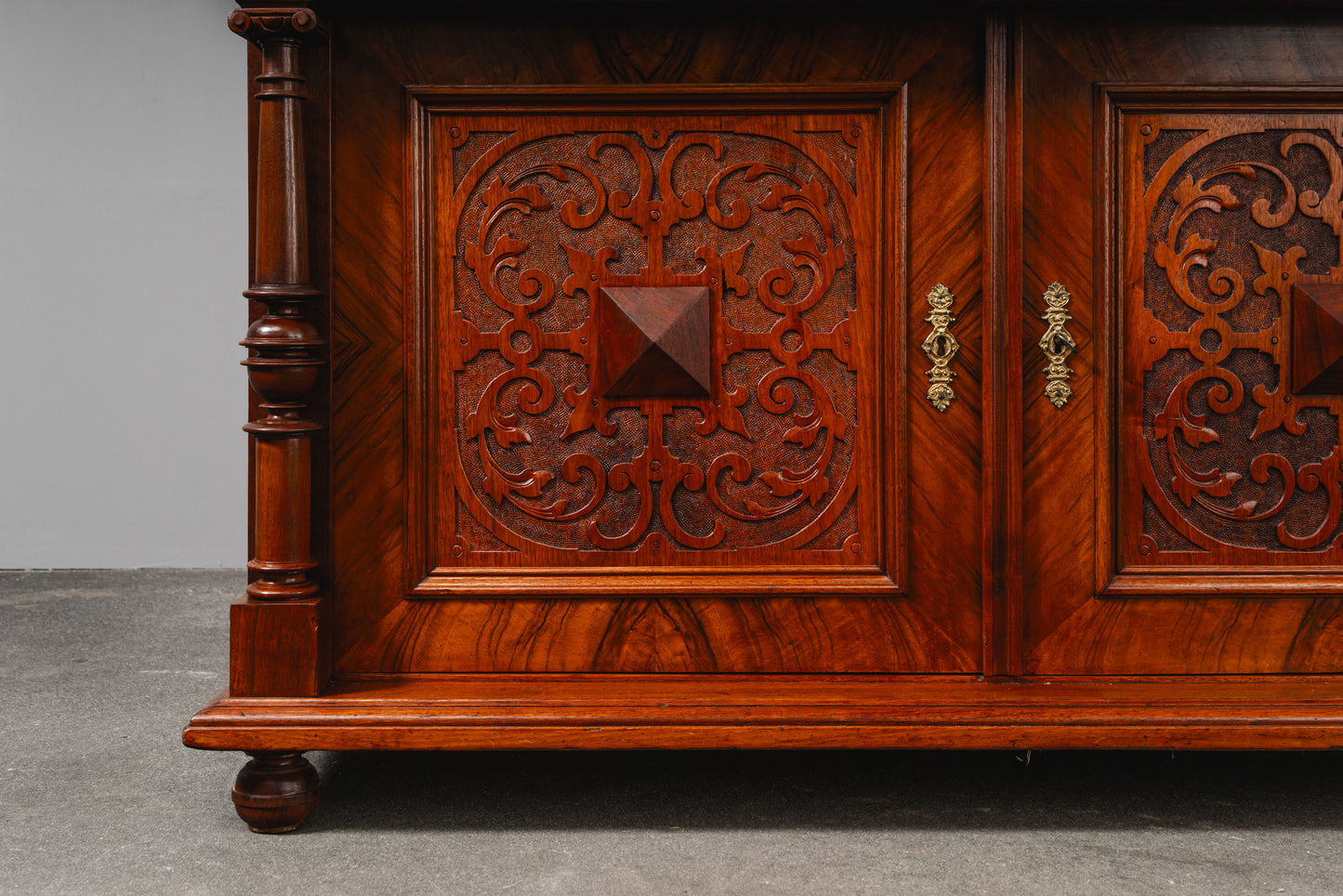 Prunkvolles Gründerzeit Buffetschrank