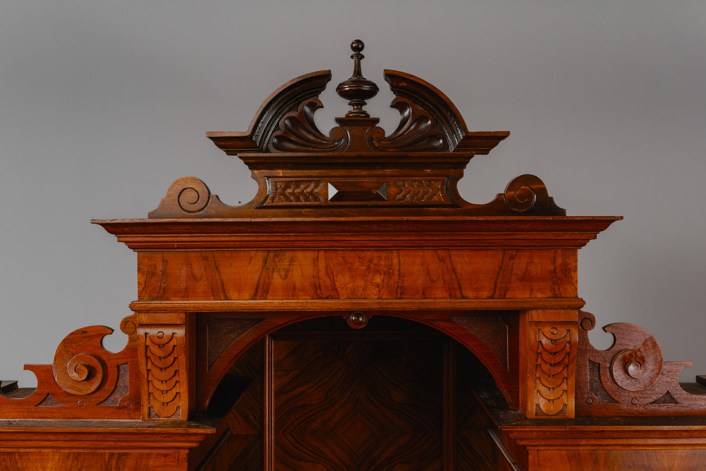 Prunkvolles Gründerzeit Buffetschrank