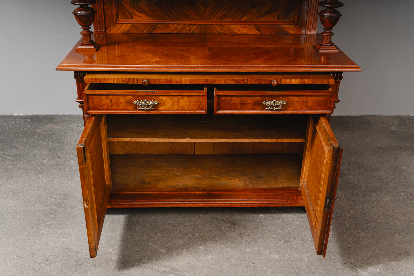 Prunkvolles Gründerzeit Buffetschrank