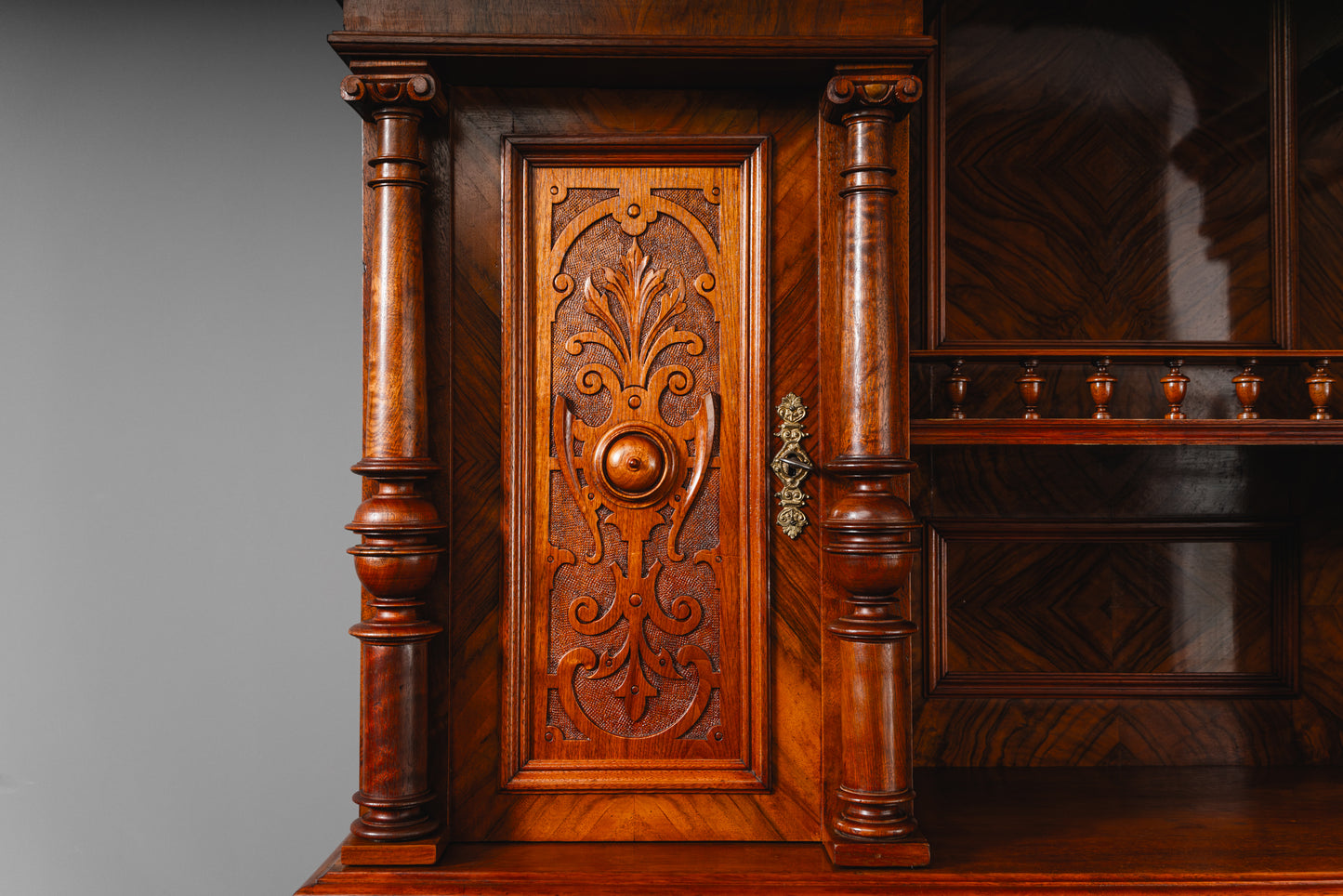 Prunkvolles Gründerzeit Buffetschrank