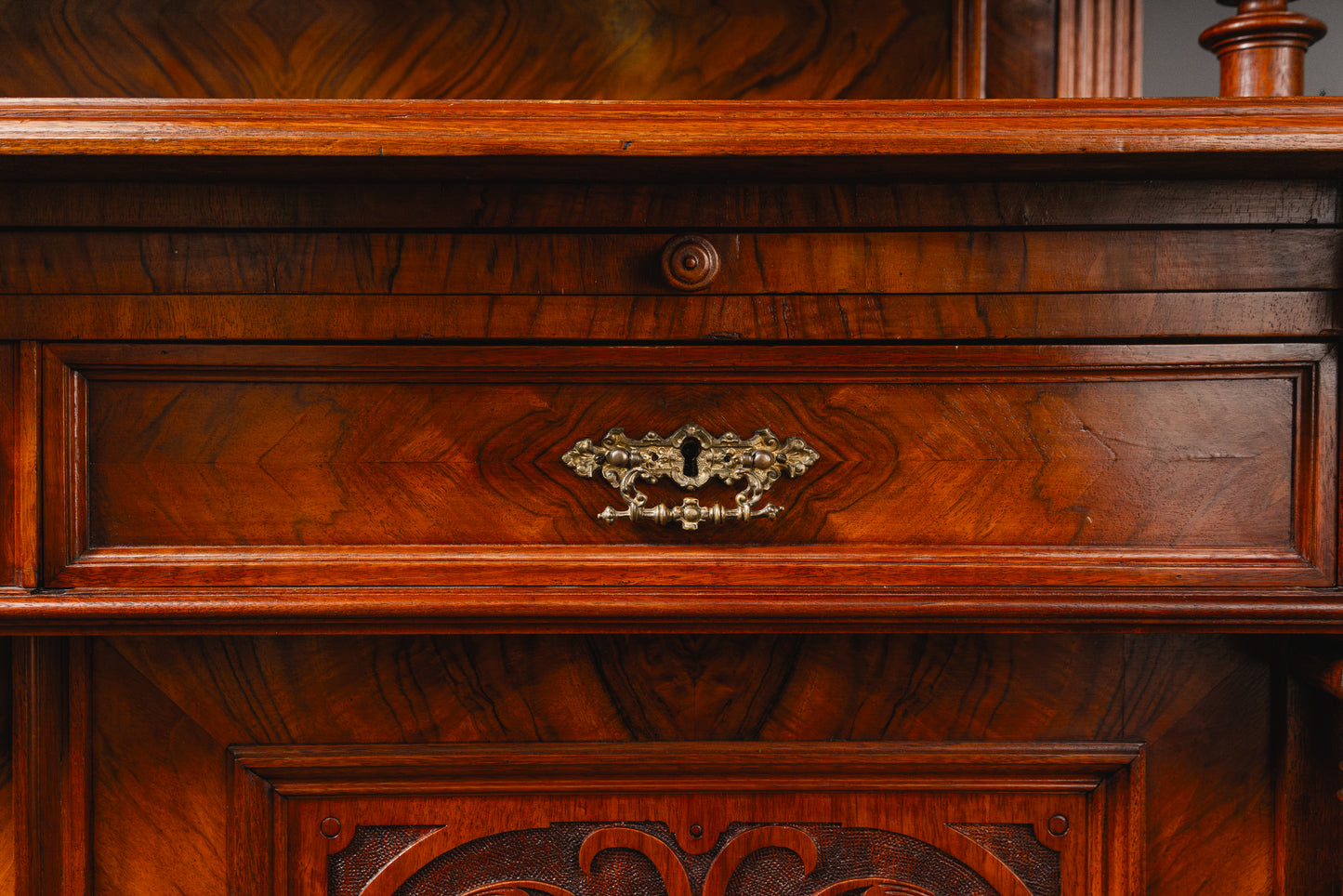 Prunkvolles Gründerzeit Buffetschrank