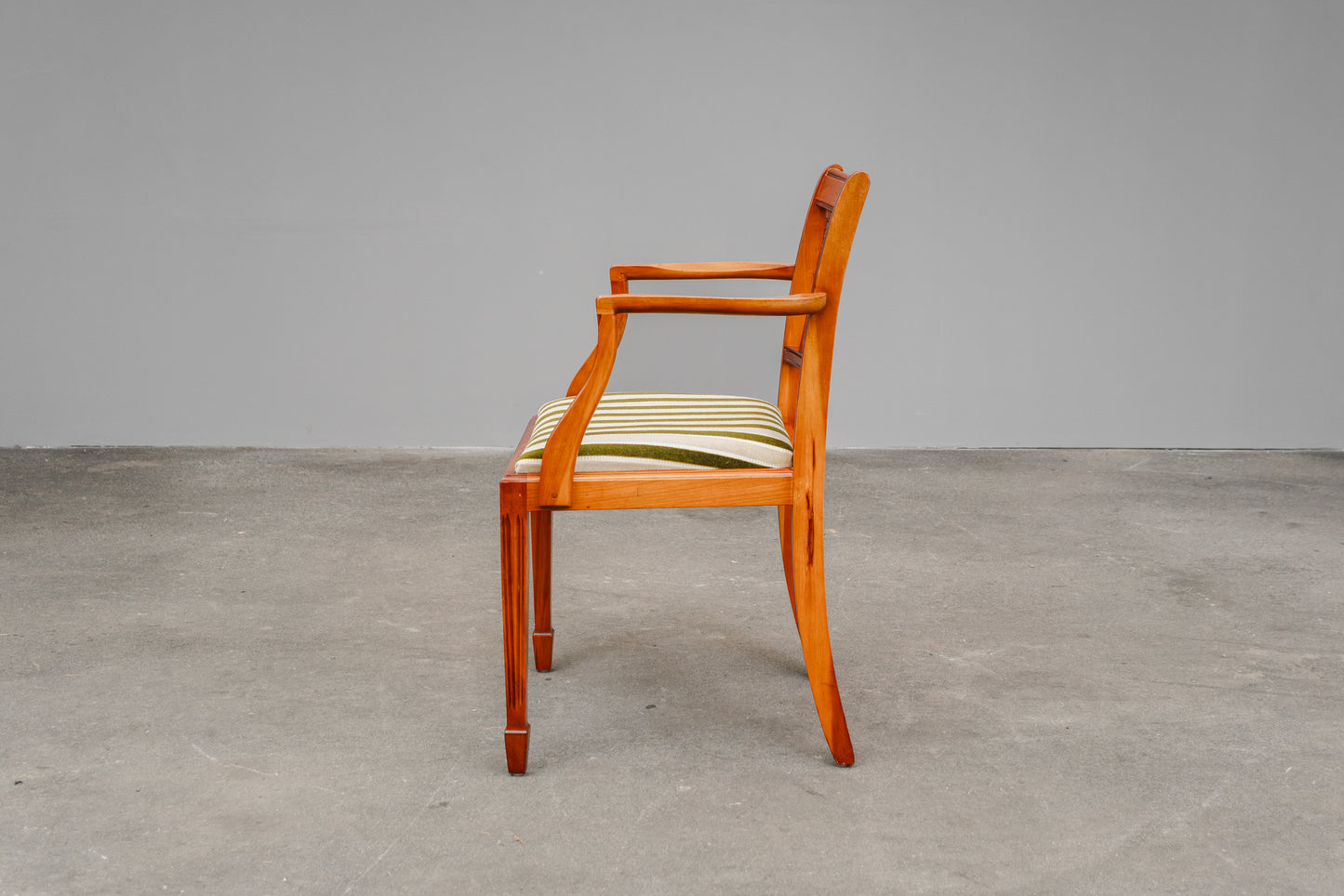 Stilvolles 6er Set Stühle im Englischen Stil