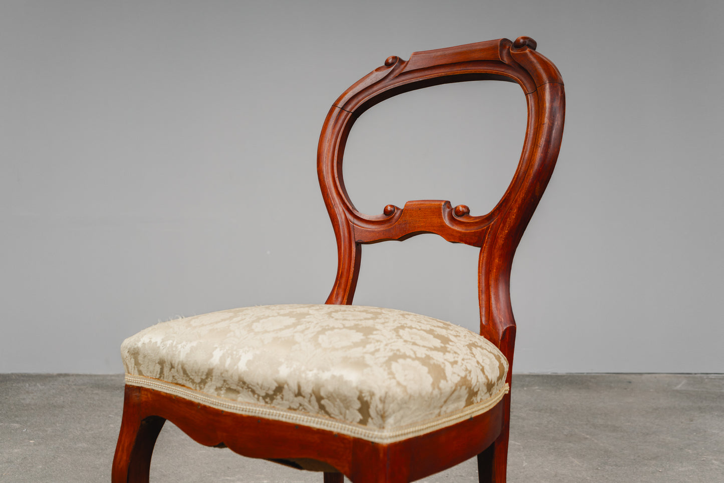 Elegantes 4er Set Stühle im Biedermeier Stil