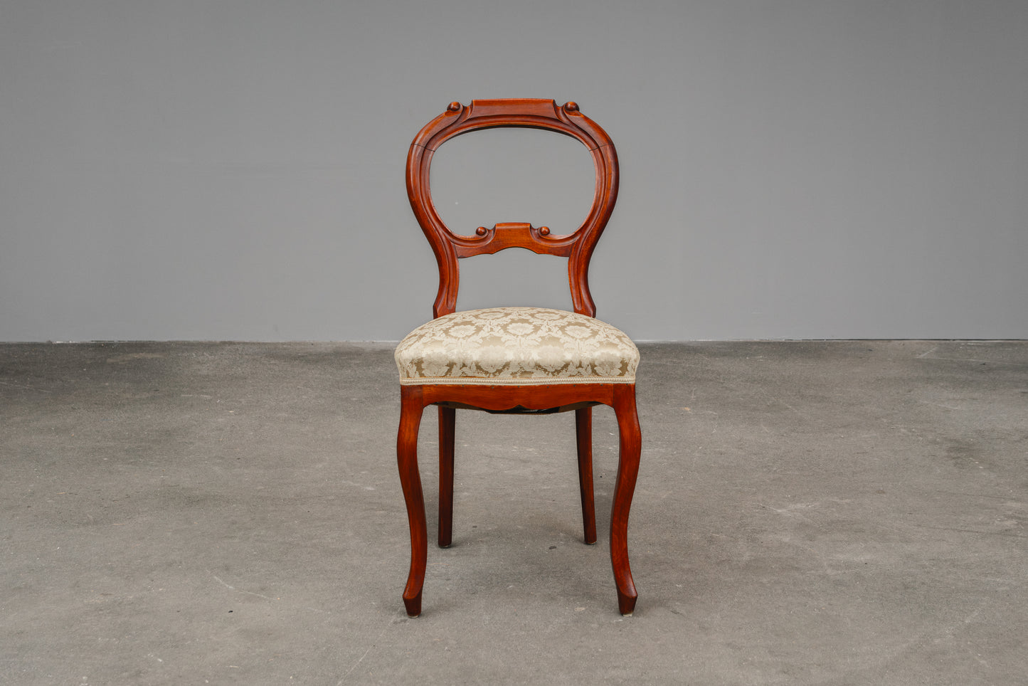 Elegantes 4er Set Stühle im Biedermeier Stil