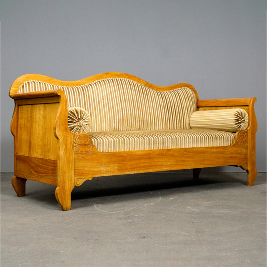 Atemberaubendes Biedermeier Sofa