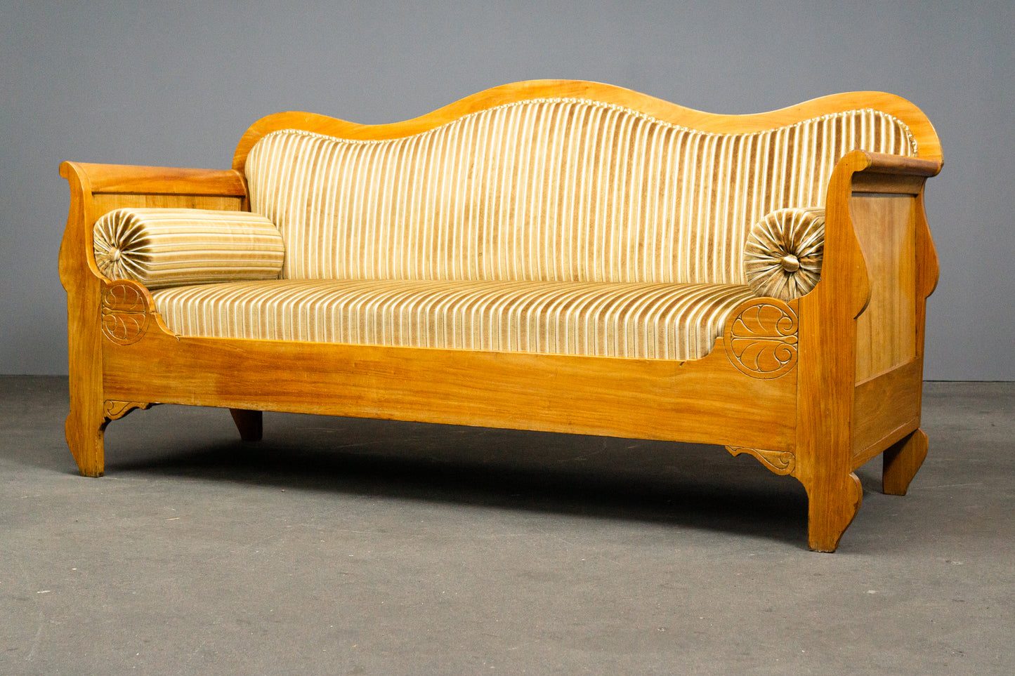 Atemberaubendes Biedermeier Sofa