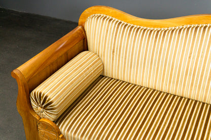 Atemberaubendes Biedermeier Sofa