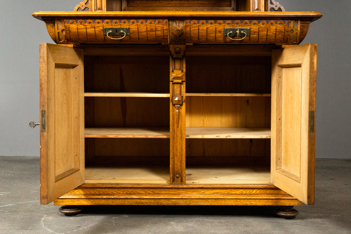 Schöner Gründerzeit Buffetschrank