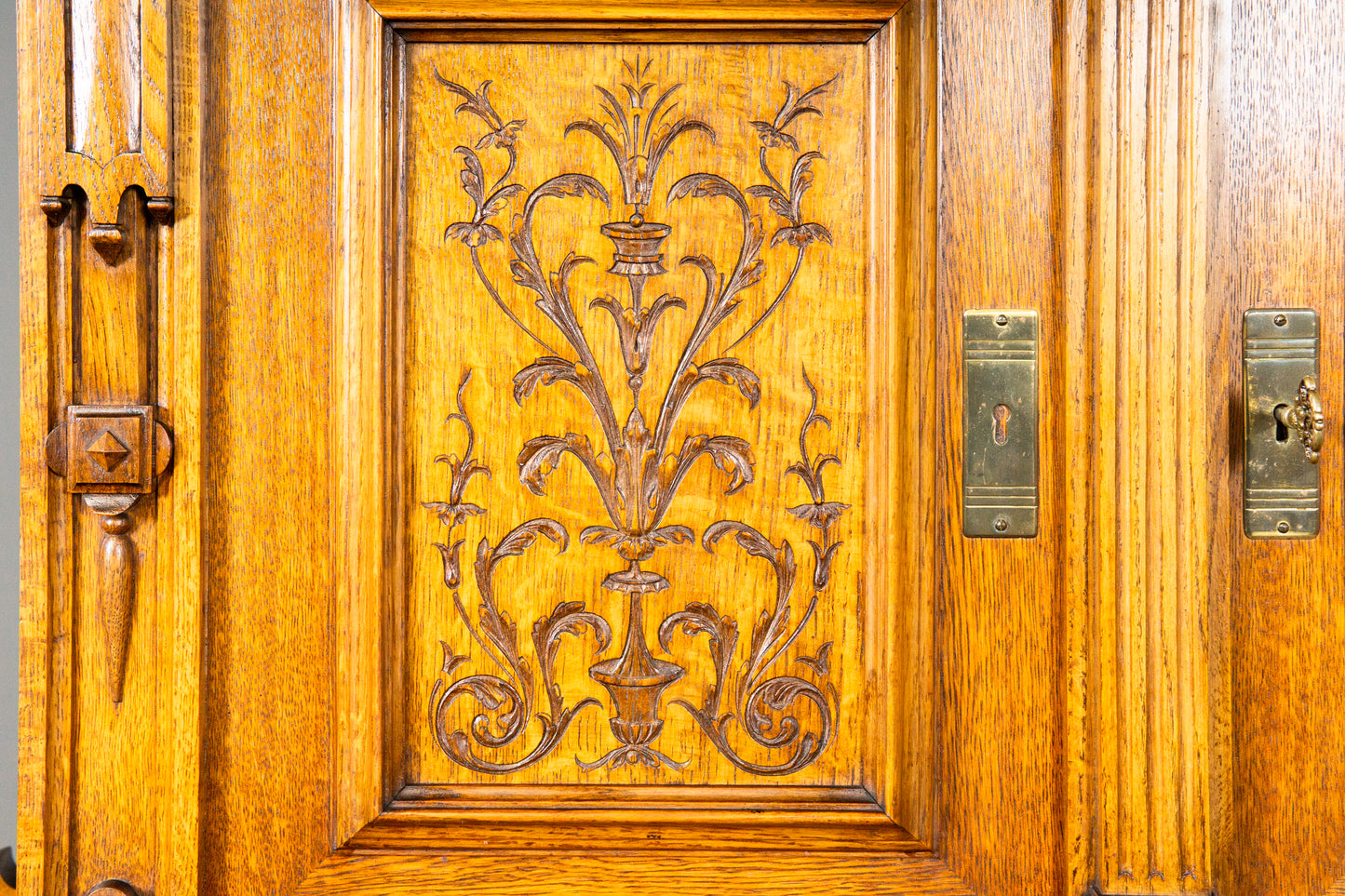 Schöner Gründerzeit Buffetschrank