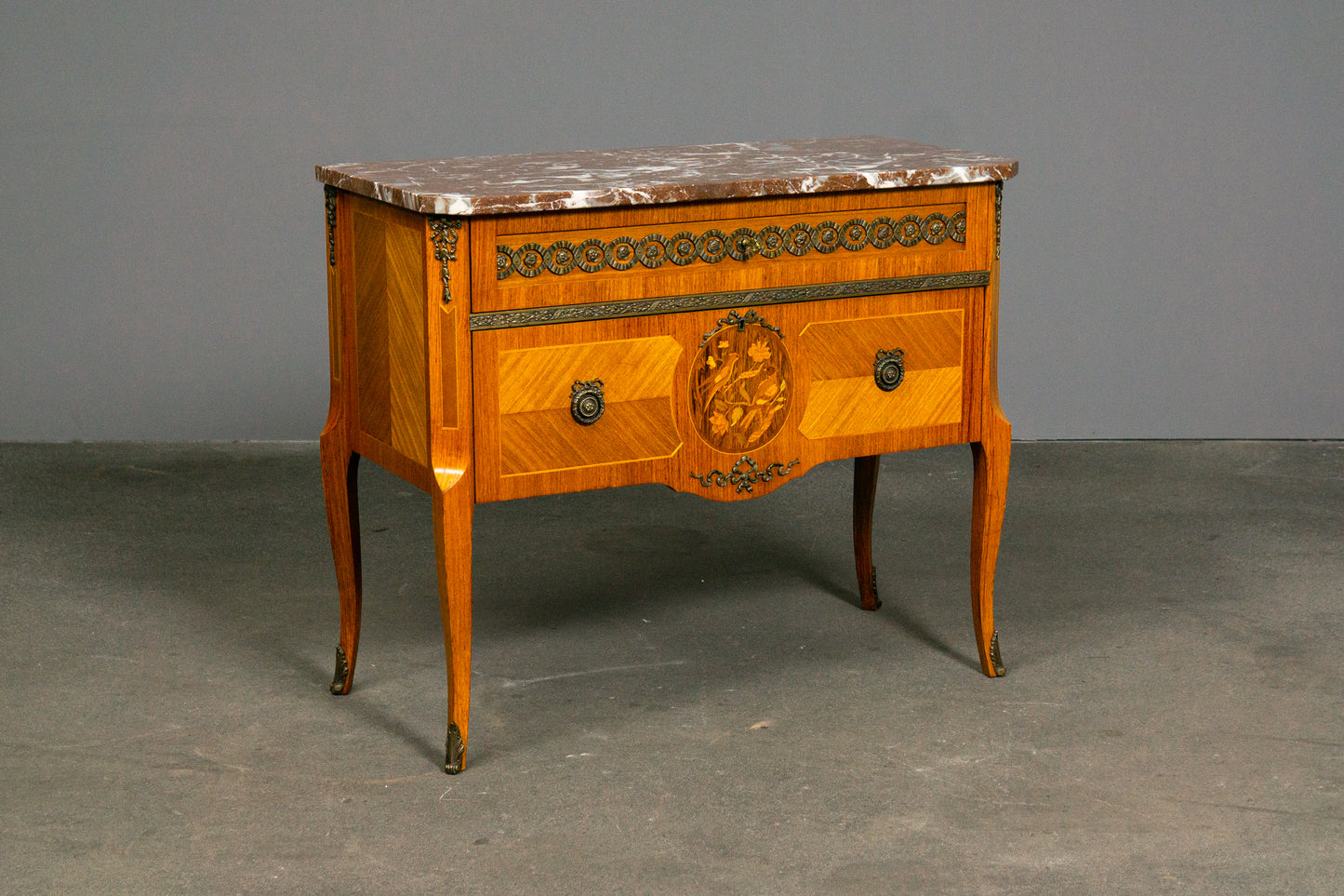 Wunderschöne Kommode im Louis XVI Stil