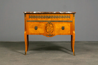 Wunderschöne Kommode im Louis XVI Stil