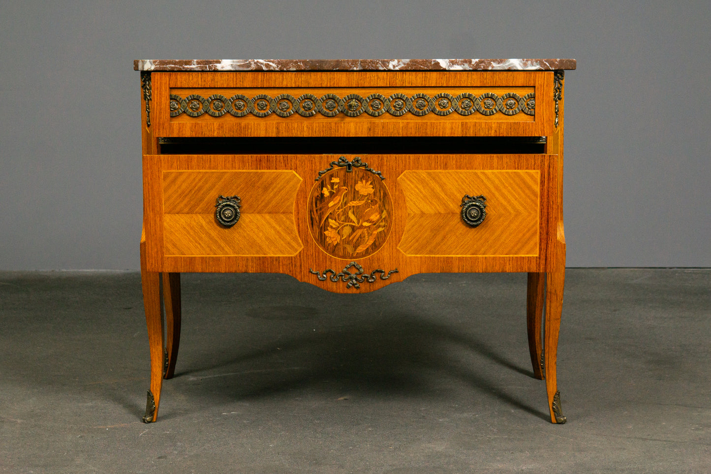 Wunderschöne Kommode im Louis XVI Stil