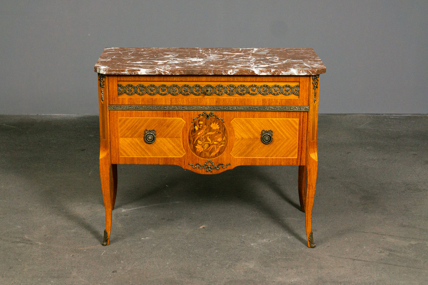 Wunderschöne Kommode im Louis XVI Stil