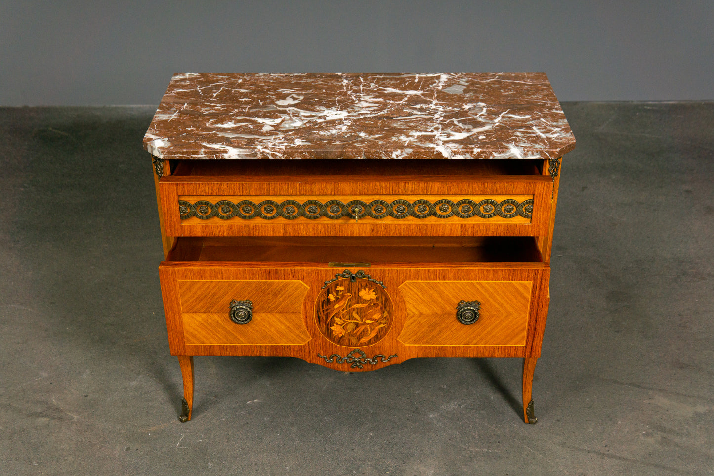 Wunderschöne Kommode im Louis XVI Stil