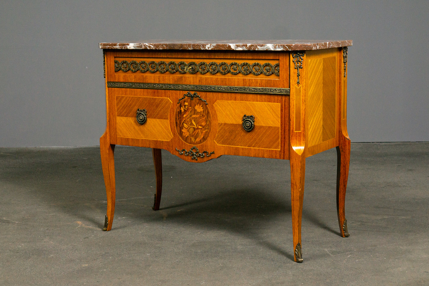 Wunderschöne Kommode im Louis XVI Stil