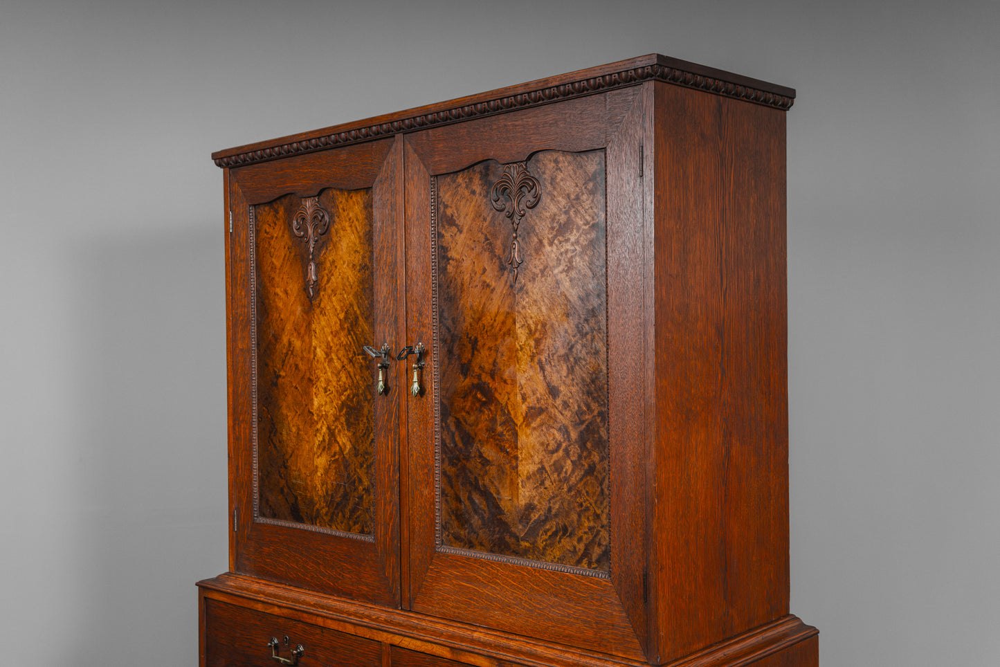 Wunderschöner Jugendstil Wäscheschrank