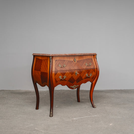 kleine Kommode im Barock Stil