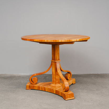 Außergewöhnlicher Biedermeier Tisch