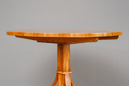 Außergewöhnlicher Biedermeier Tisch