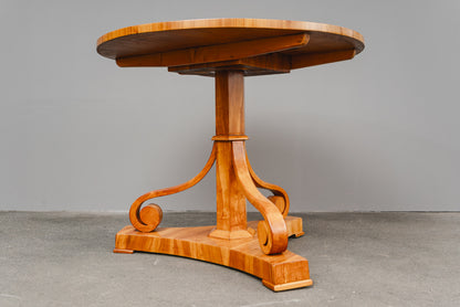 Außergewöhnlicher Biedermeier Tisch