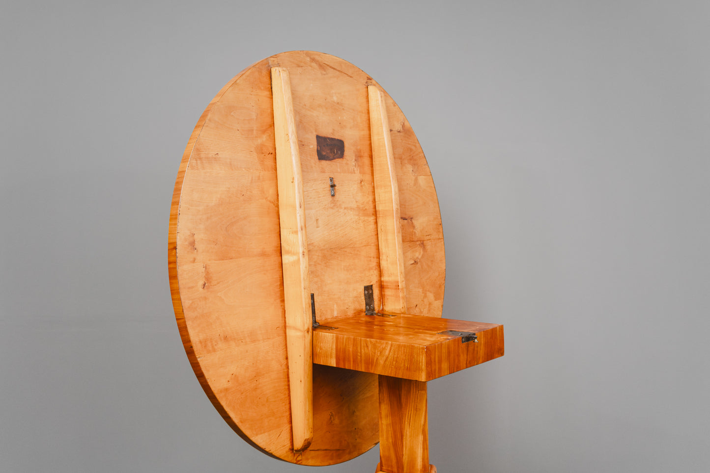 Außergewöhnlicher Biedermeier Tisch