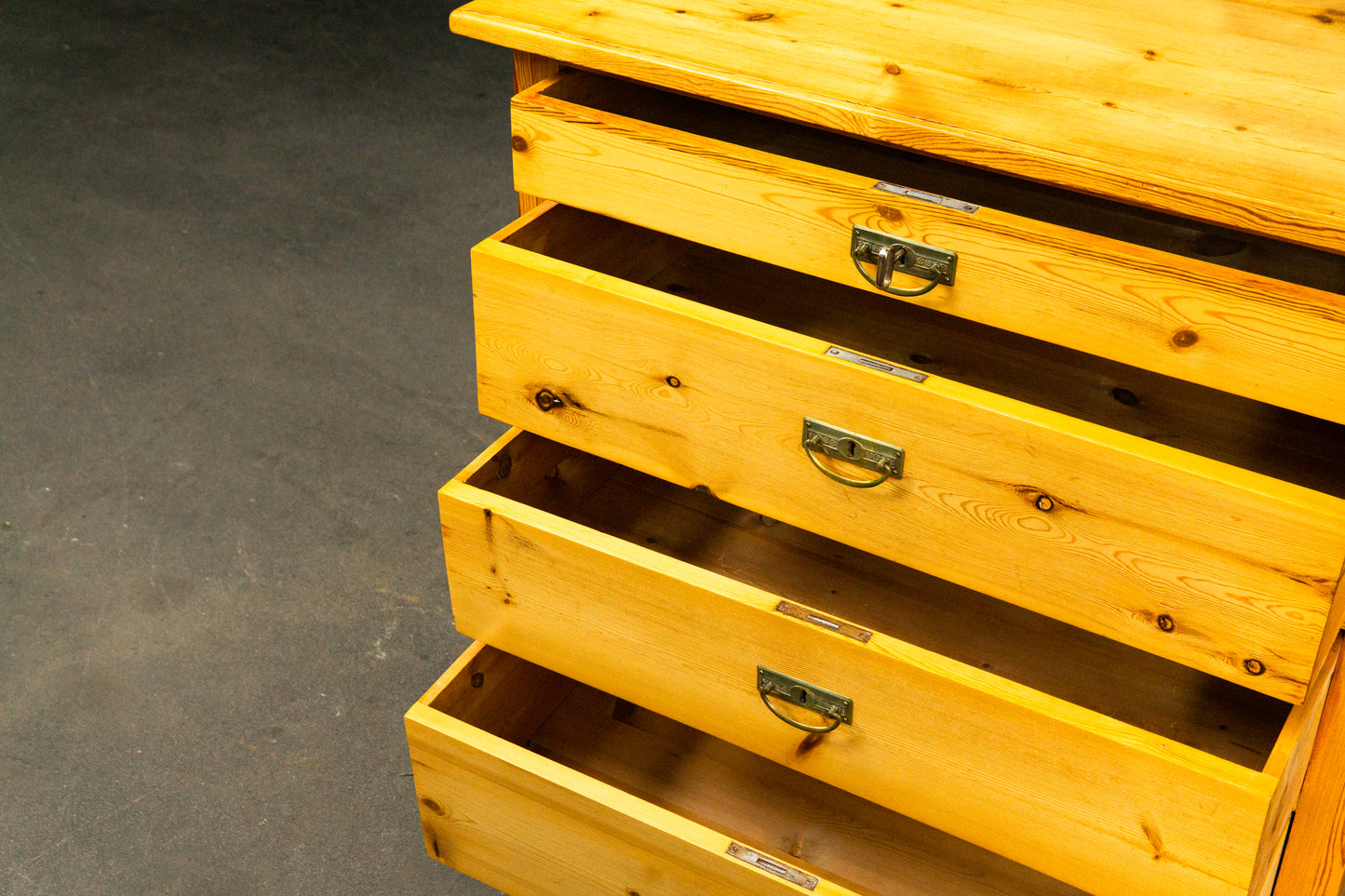 Elegante Jugendstil Kommode