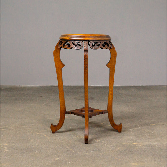 Schöner Antiker Beistelltisch