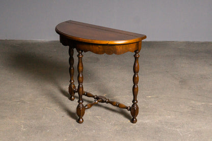 Eleganter Konsolentisch im Antik Stil