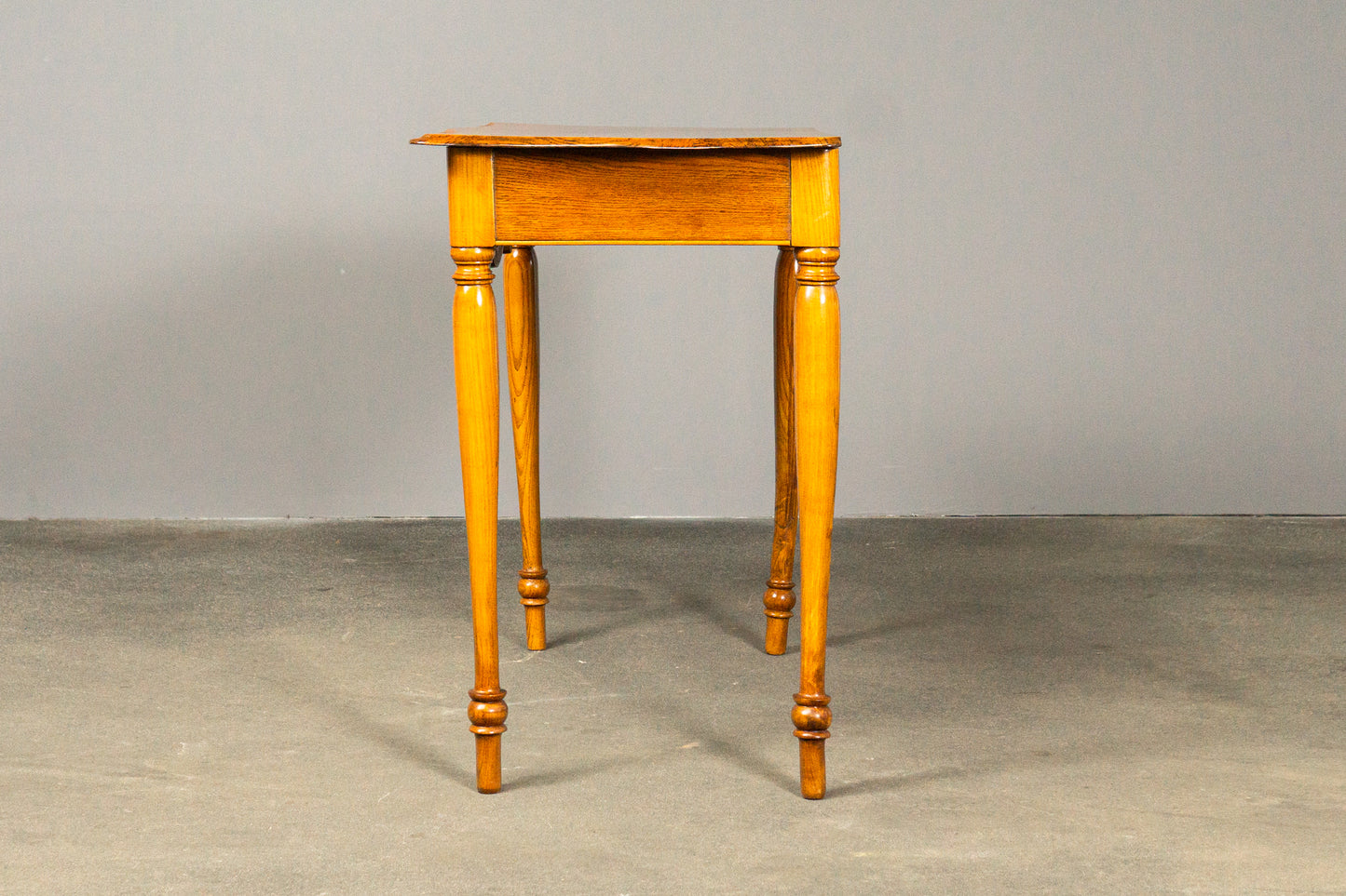 Eleganter Biedermeier Damenschreibtisch