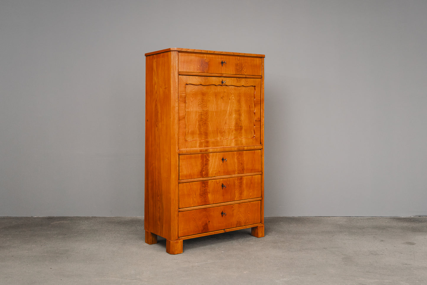 Praktischer Biedermeier Standsekretär