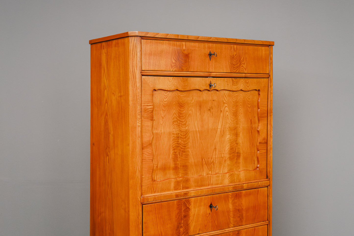 Praktischer Biedermeier Standsekretär