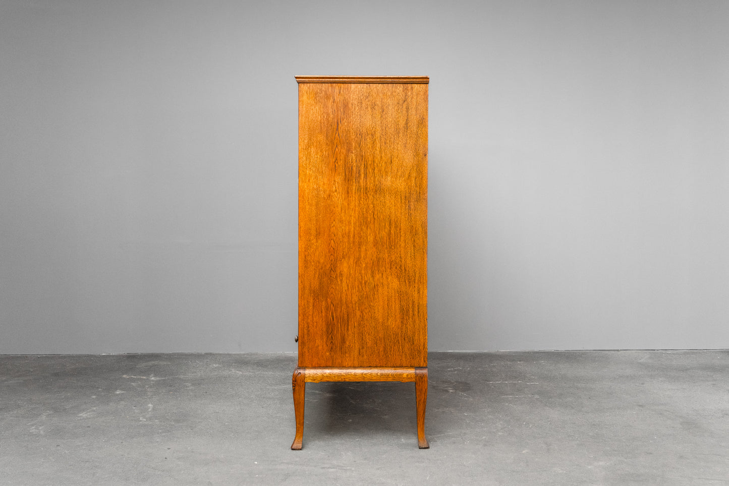 Schöner Jugendstil Wäscheschrank