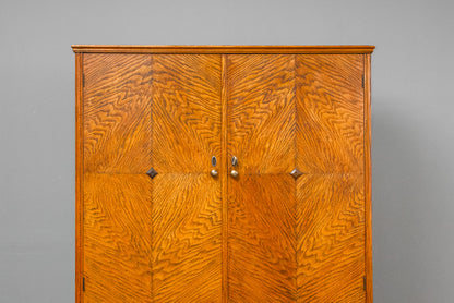 Schöner Jugendstil Wäscheschrank