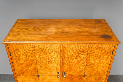 Schöner Jugendstil Wäscheschrank