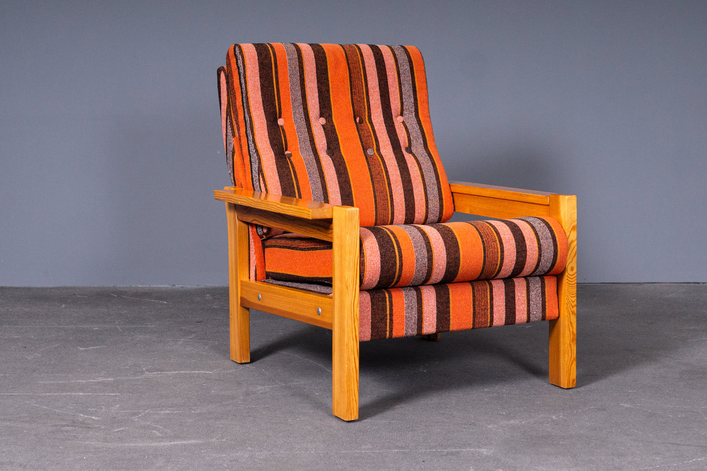 Schönes Vintage Sofa mit zwei Sesseln