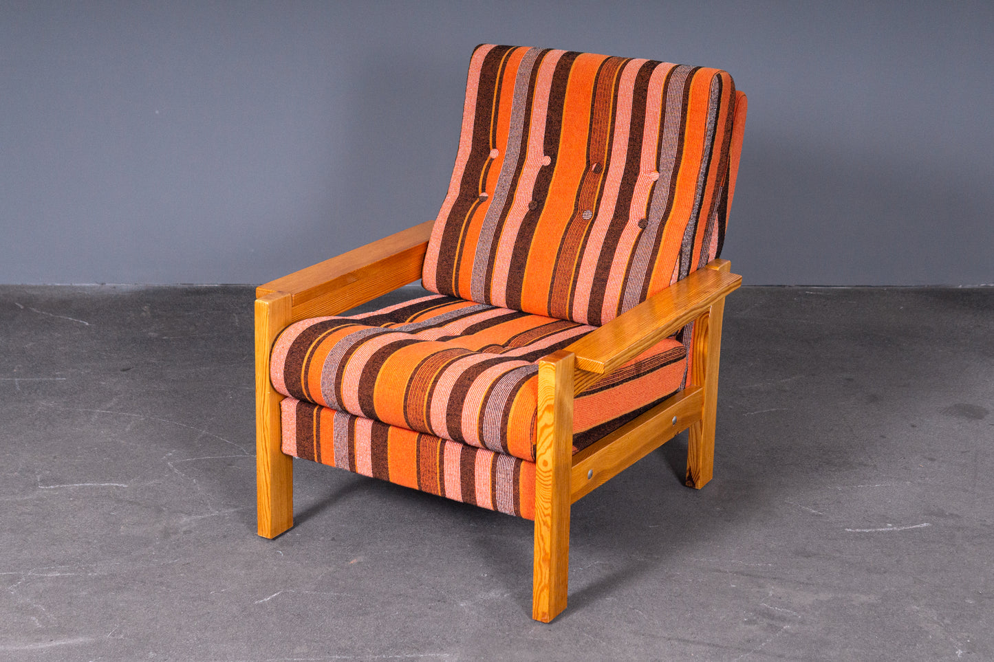 Schönes Vintage Sofa mit zwei Sesseln