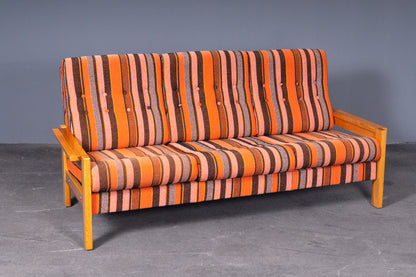 Schönes Vintage Sofa mit zwei Sesseln