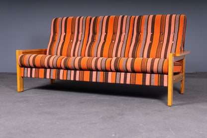 Schönes Vintage Sofa mit zwei Sesseln