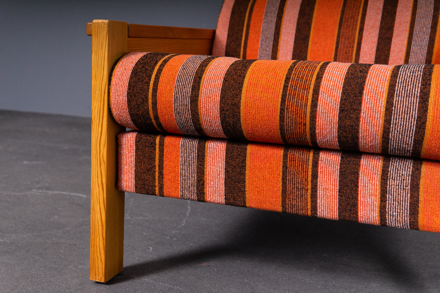 Schönes Vintage Sofa mit zwei Sesseln