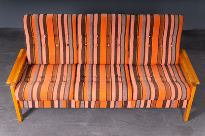 Schönes Vintage Sofa mit zwei Sesseln